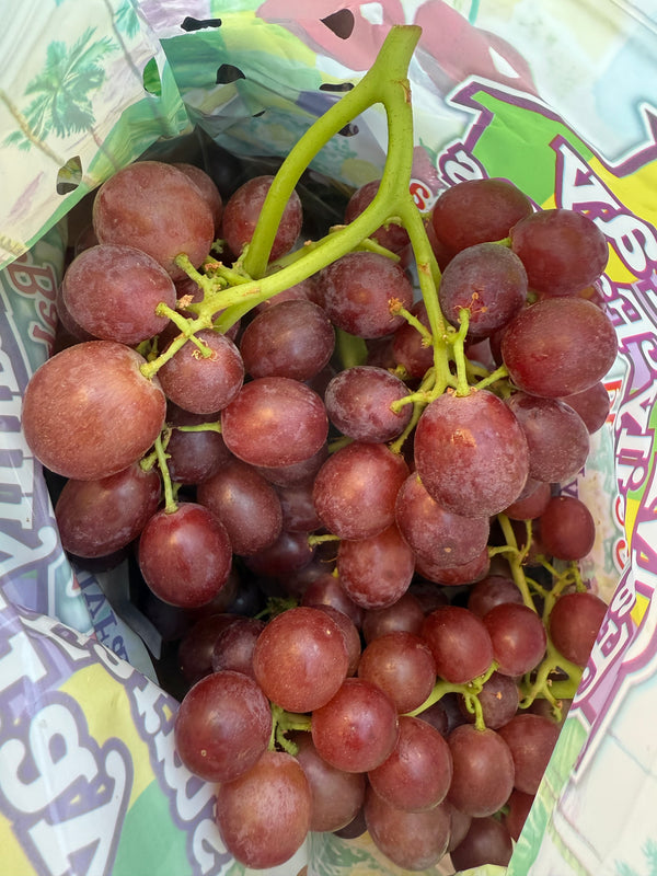 Organic Sweet Scarlett Grapes from Murray Family Farms 2lbs