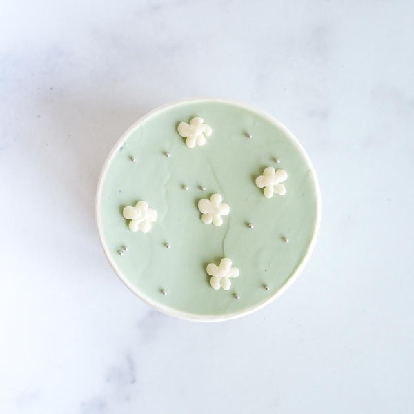 Daisy Cake Cups from Eat Domi - Five different flavors