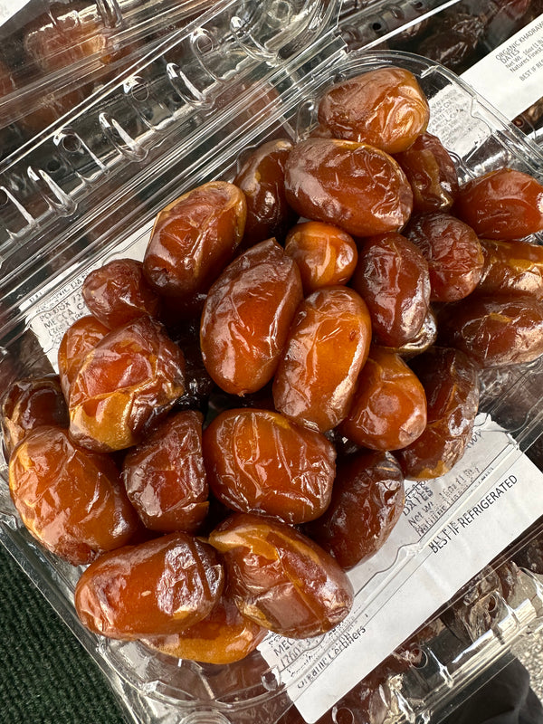 Organic Khadrawy Dates 1 pound from Bautista