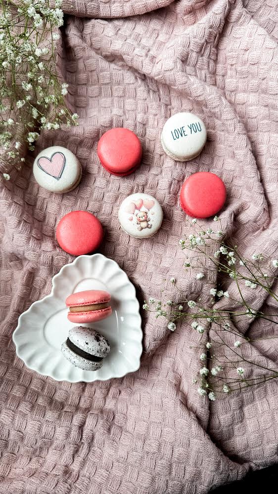 Valentine’s Day Macarons from Étoile Pâtisserie
