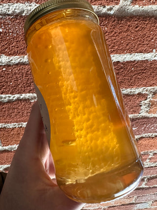 Honey Sage with Honeycomb from Lilly’s 16oz